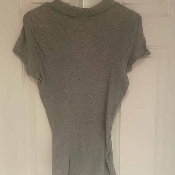 Women's polo shirt. Size Medium. - Picture 3 of 6